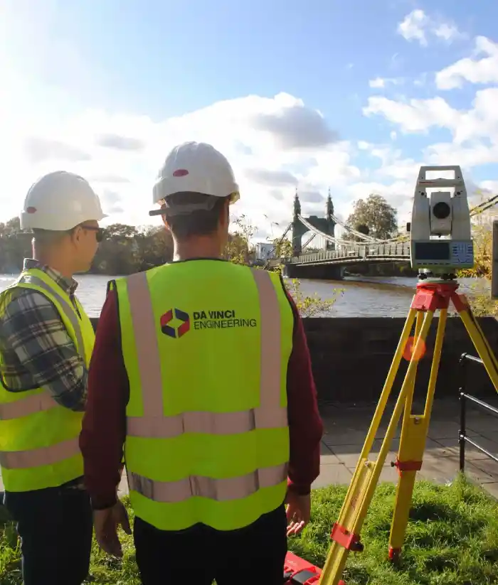 Da Vinci Engineering surveyor carrying out structural movement monitoring in London